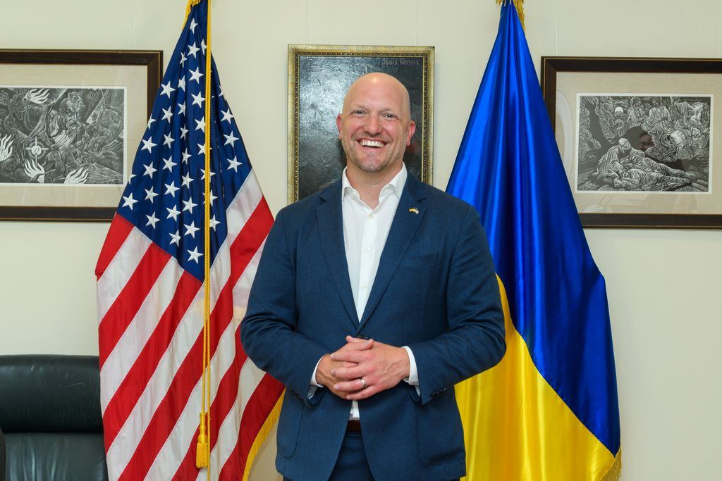 Paul Rieckhoff at Ukraine House for the AVU launch